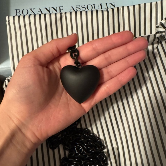 Roxanne Assoulin Black Heart Pendant Necklace - Picture 4 of 4